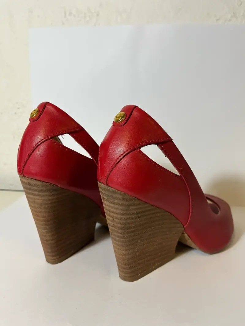 Zapatos de tacón rojo con punta abierta TALLA 35 - 3