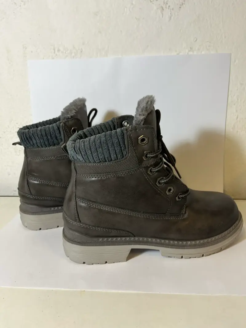 Botas de cuero gris con forro interior TALLA 36 - 2