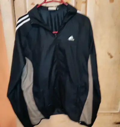 Chaqueta deportiva azul y roja - miniatura 5
