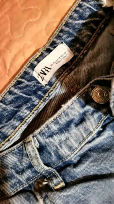 Jeans Zara azul talla 42 - miniatura 1