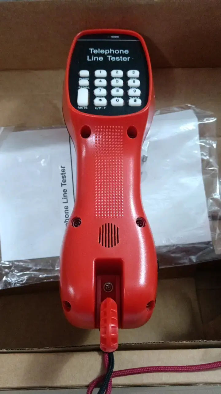 Probador de líneas telefónicas rojo