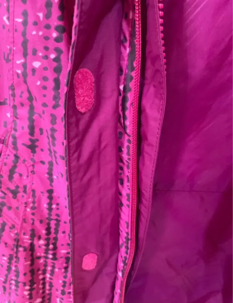 Chaqueta impermeable rosada para mujer - 5