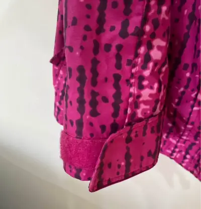 Chaqueta impermeable rosada para mujer - miniatura 6
