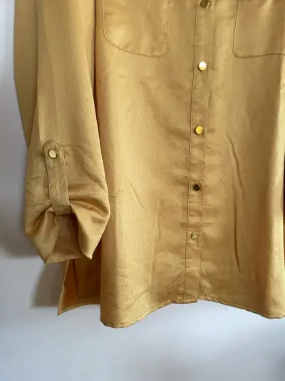 Blusa amarilla de manga larga para mujer - miniatura 3