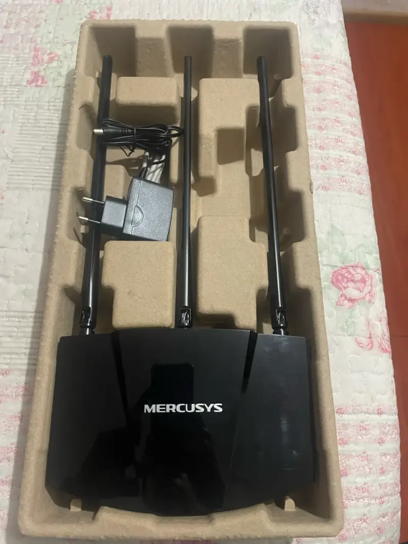 Router inalámbrico Mercusys 300Mbps alta potencia - 5