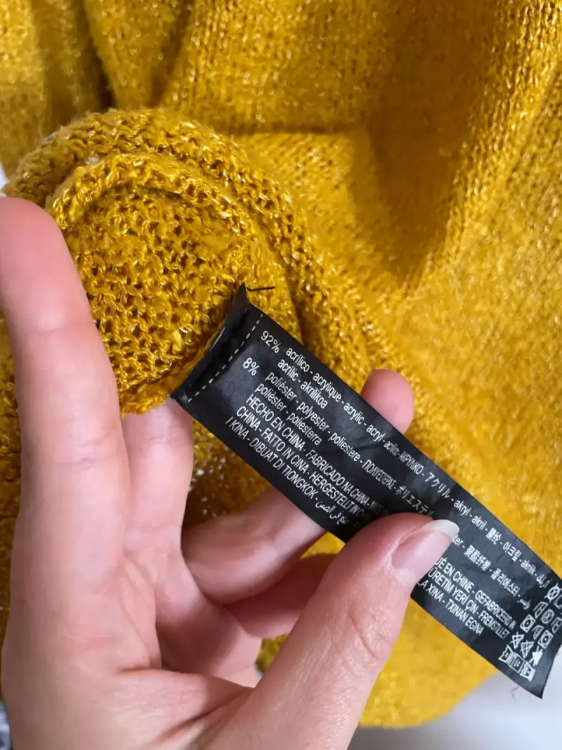 Suéter amarillo mostaza de punto suave - 4