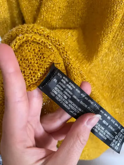 Suéter amarillo mostaza de punto suave - miniatura 4