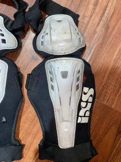 Rodilleras de protección IXS para deportes extremos - miniatura 4