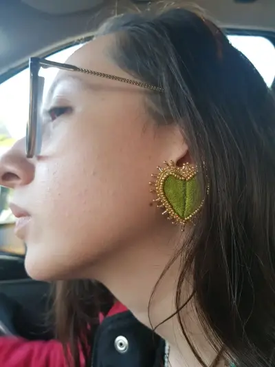Aros de corazón bordado verde - miniatura 4