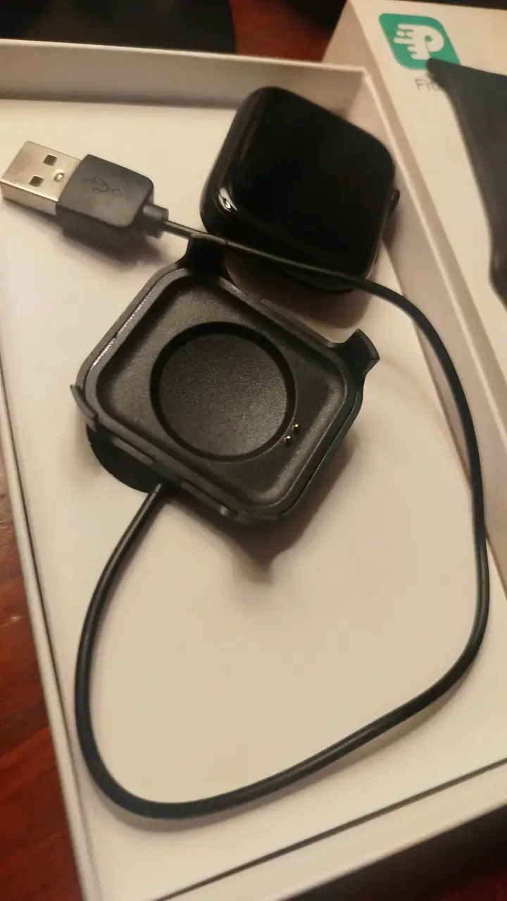 Smartwatch negro con correa de silicona - 5
