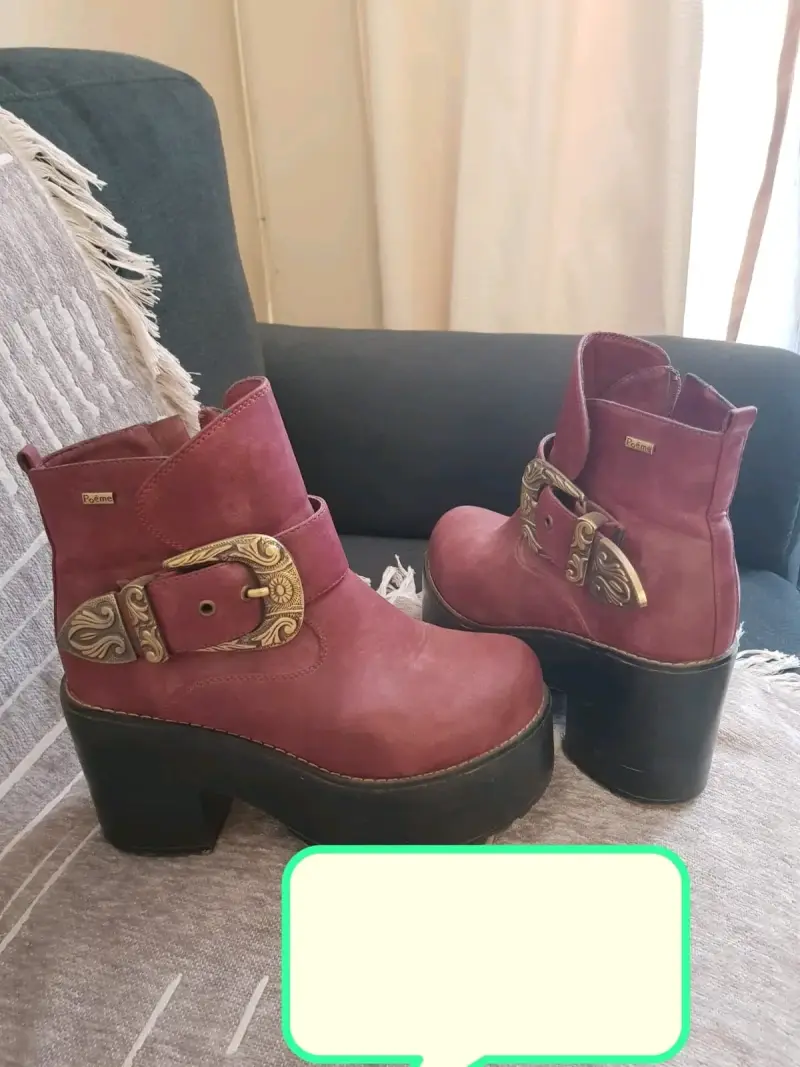 Botines burdeos con hebilla decorativa, talla 38 - 4