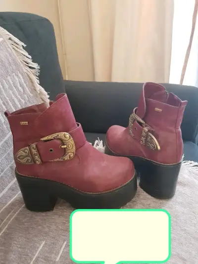 Botines burdeos con hebilla decorativa, talla 38 - miniatura 4