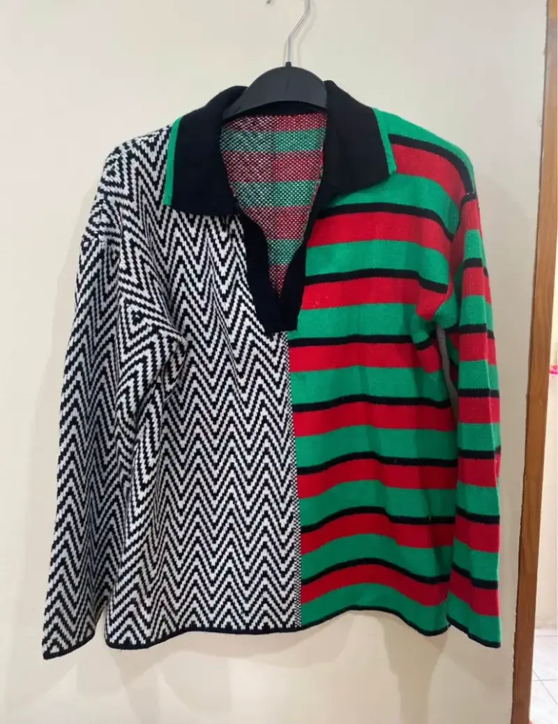 Suéter estampado multicolor con diseño único - 1