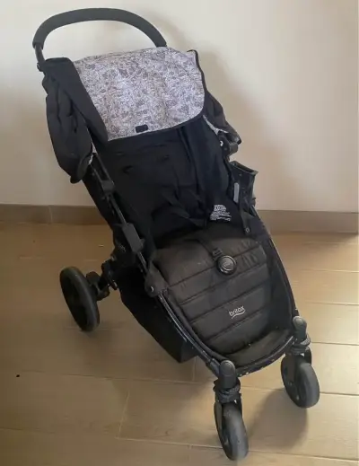Coche Britax plegable negro para bebé - miniatura 1