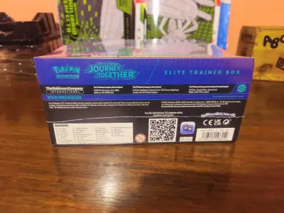 Caja Entrenador Élite Pokémon Journey Together - miniatura 1