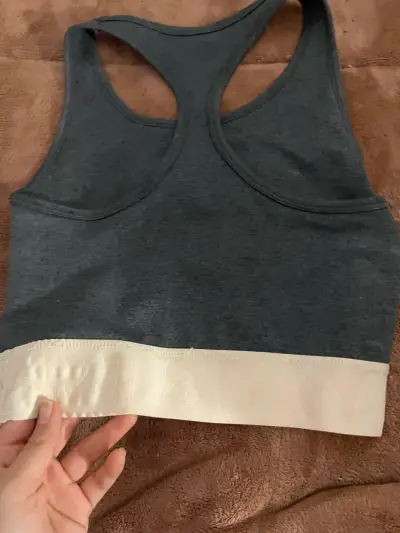 Tops deportivos - miniatura 2