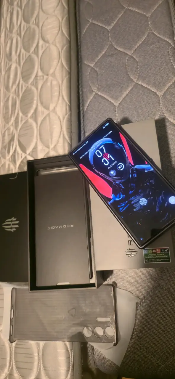 Smartphone Nubia RedMagic 10 pro 5G con caja - 1
