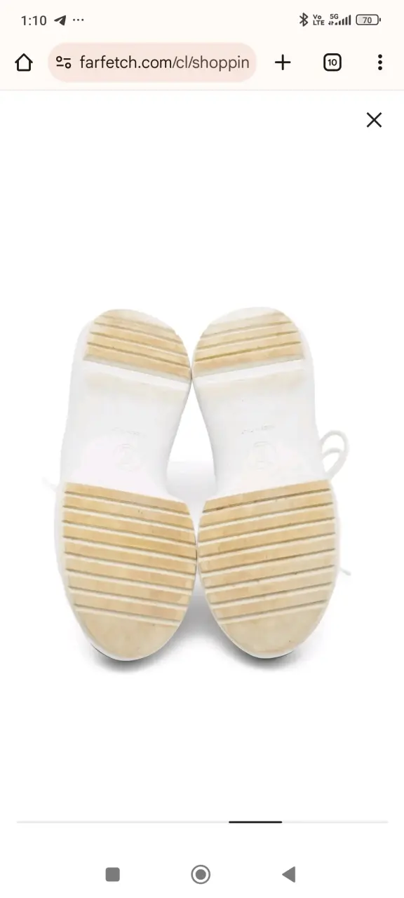 Zapatos blancos con suela de goma - 1