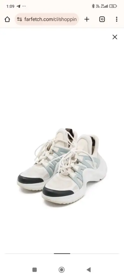 Zapatos blancos con suela de goma - miniatura 2
