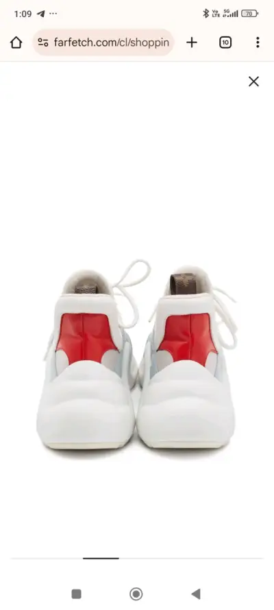 Zapatos blancos con suela de goma - miniatura 3