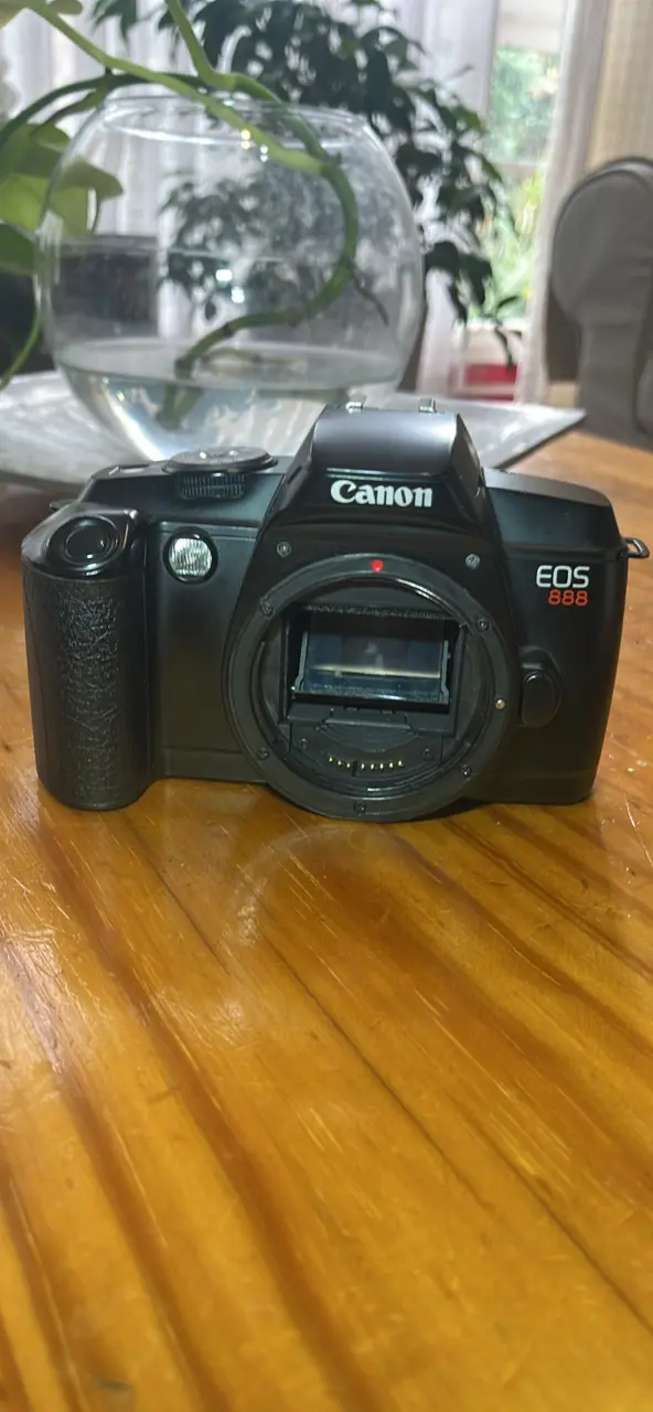 Cámara Canon EOS 888 - 1