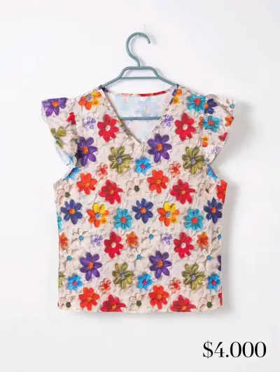 Blusa floral bordada de colores vivos - miniatura 1