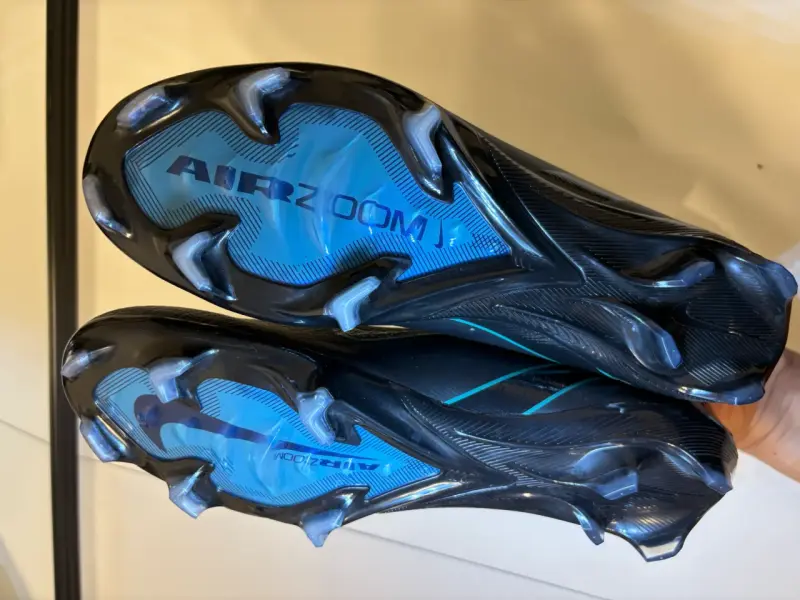 Botines de fútbol Nike - 2