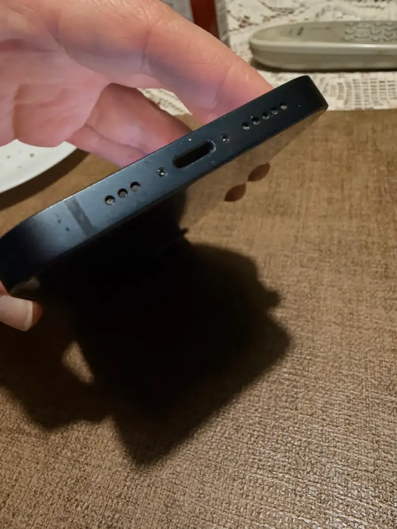 iPhone 13 en excelente estado - 4