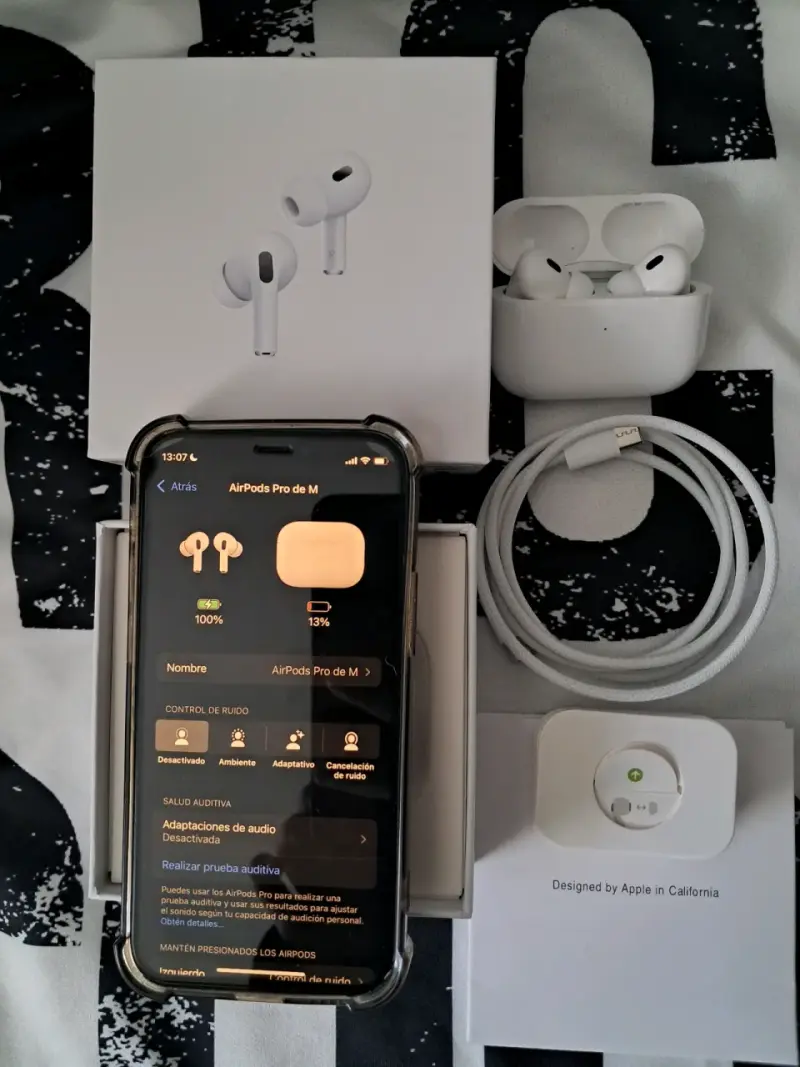 Apple AirPods Pro con estuche de carga - 1