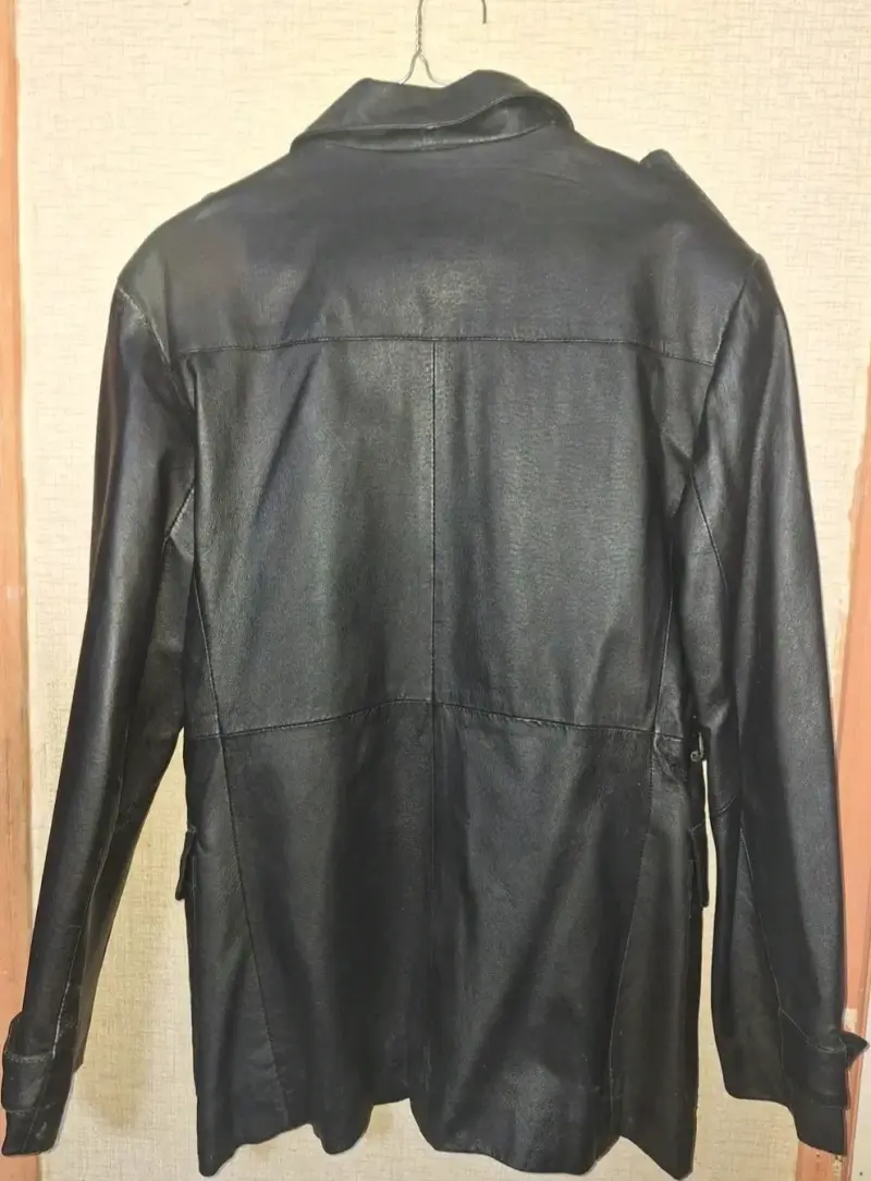 Chaqueta de cuero negra para mujer - 2