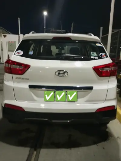 SUV Hyundai Creta 2018 en buen estado - miniatura 2