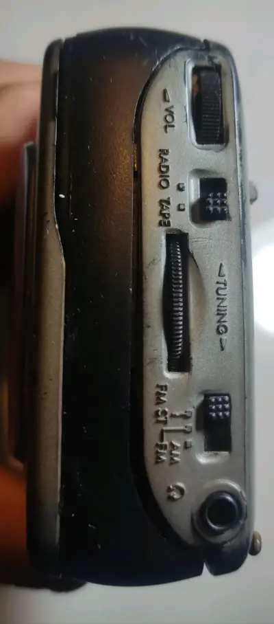 Personal vintage IRT PS 670A con radio AM/FM - miniatura 3