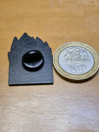 Pin de anime - miniatura 2