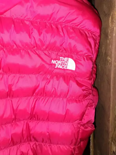 Chaqueta acolchada The North Face fucsia - miniatura 1