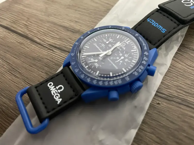 Reloj Omega Swatch azul edición especial - 1