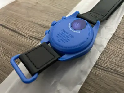 Reloj Omega Swatch azul edición especial - miniatura 2