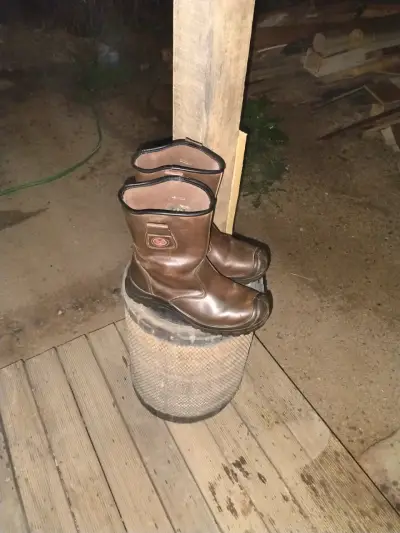 Botas de cuero marrón para trabajo - miniatura 1