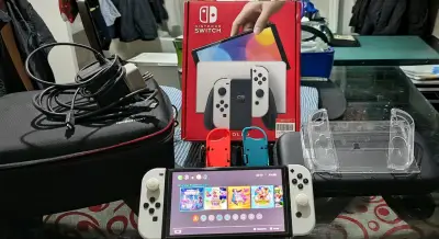 Nintendo Switch OLED Desbloqueada 256GB - Completa - miniatura 1