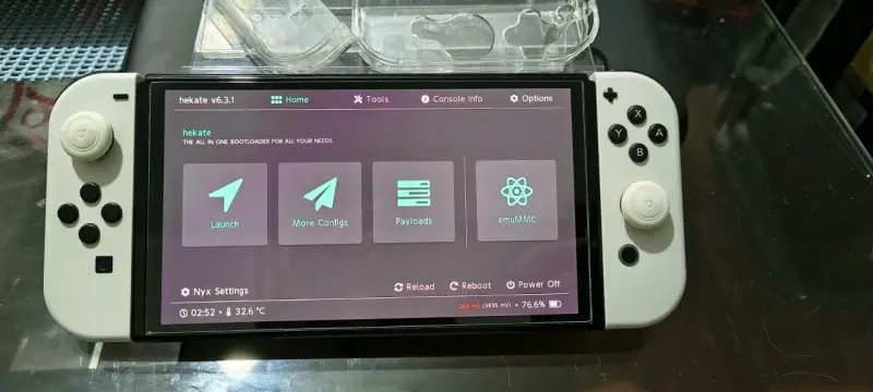 Nintendo Switch OLED Desbloqueada 256GB - Completa - 2