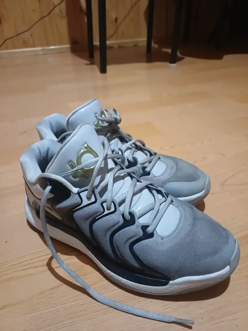Zapatillas de basketball Nike KD 17 grises - 2