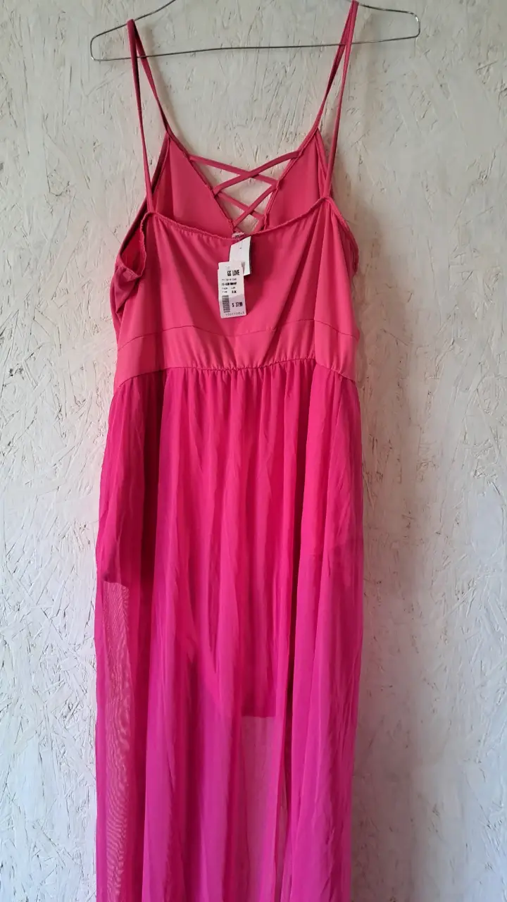 Vestido largo rosa con tirantes - 3