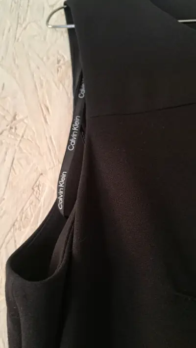 Vestido negro elegante Calvin Klein - miniatura 4