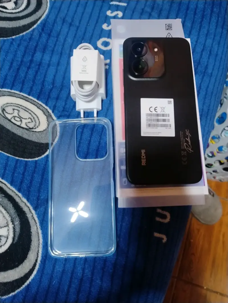 Smartphone Xiaomi Redmi 15C 128GB nuevo - 2