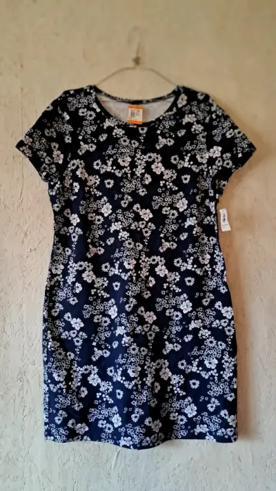 Vestido floral azul marino con margaritas - miniatura 1