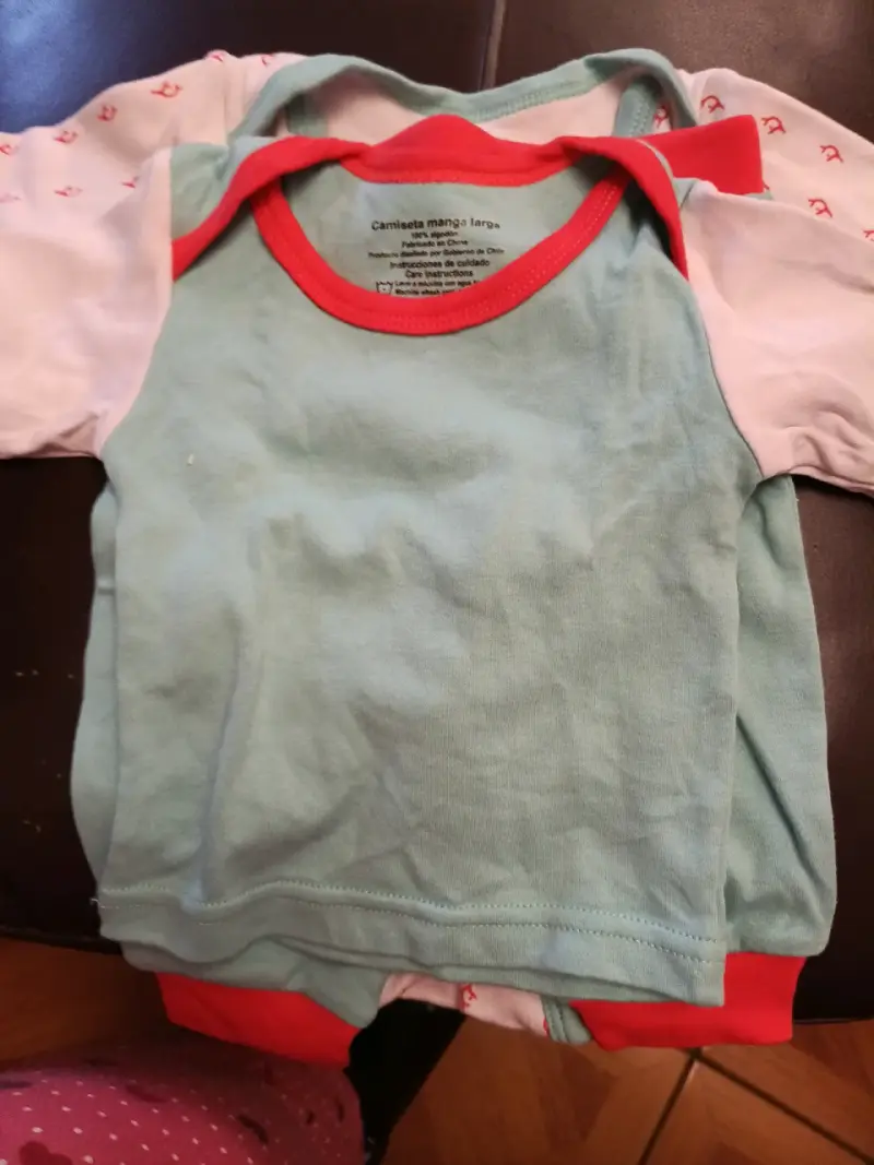 Conjunto de ropa para bebé con gorro - 4