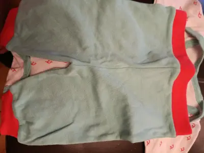 Conjunto de ropa para bebé con gorro - miniatura 5