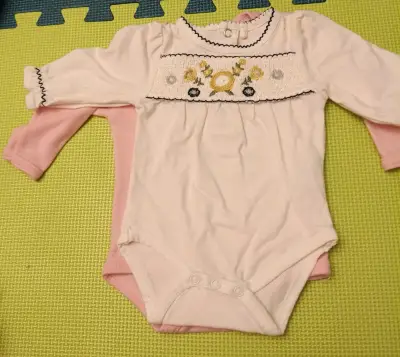 Body de bebé rosado manga larga - miniatura 2