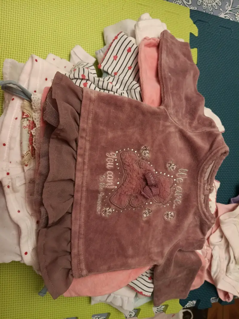 Polera infantil con diseño de jirafa - 3