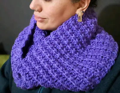 Cuello holgado de lana hipoalergénica tejida a cro - miniatura 5