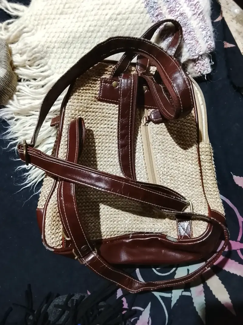Mochila de paja con detalles de cuero - 3
